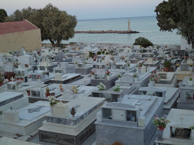Место на кладбище, купленное заранее, может пригодиться для разных целей